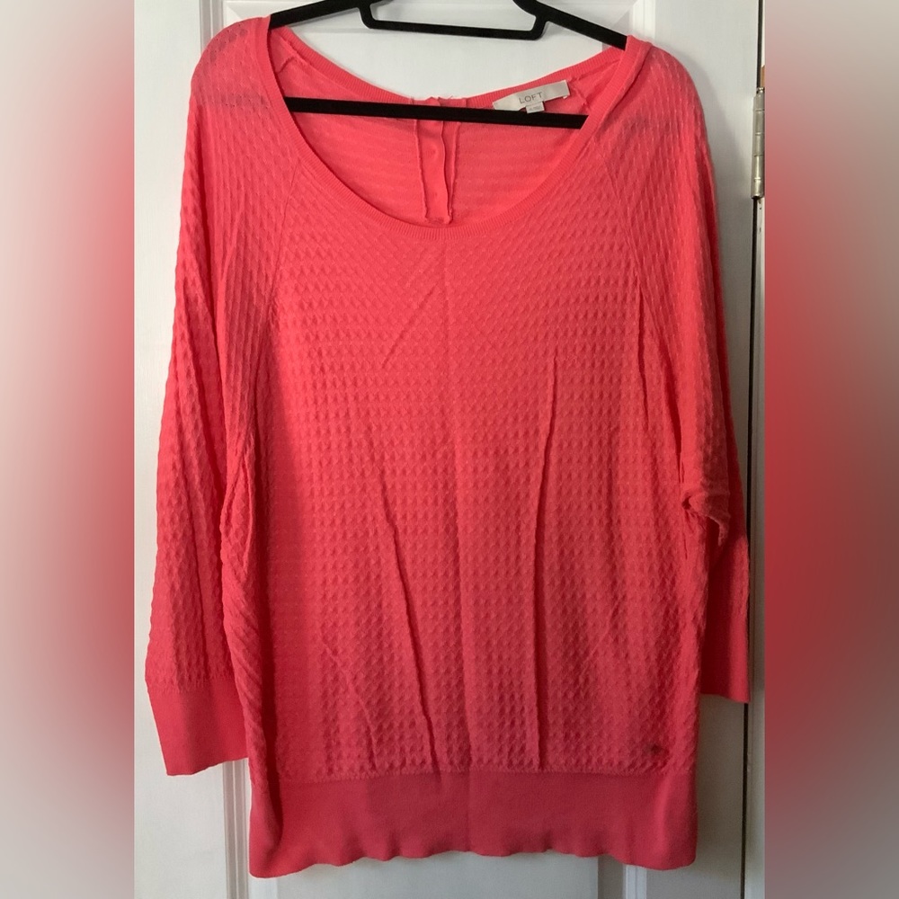 Lightweight coral textured sweater
